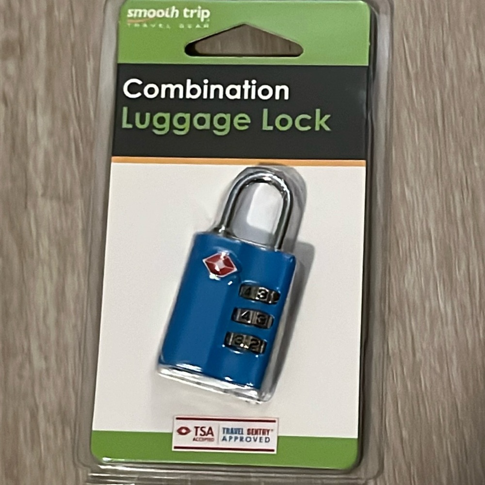 Combination luggage lock
